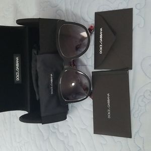 Dolce & Gabbana sunnies